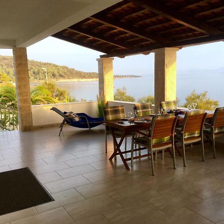 Schoenes Ferienhaus Direkt Am Meer Стоморска Екстериор снимка