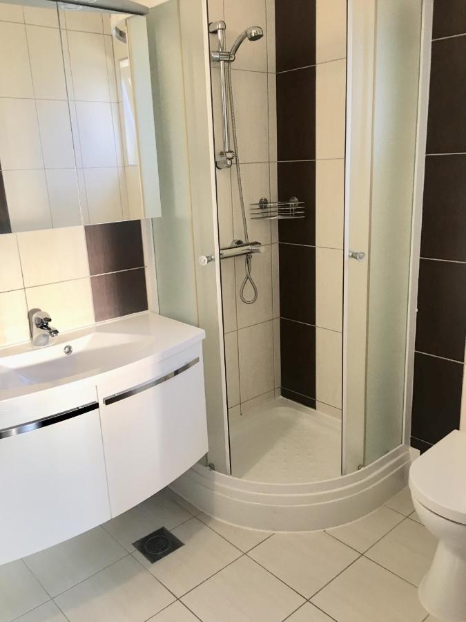 Schoenes Ferienhaus Direkt Am Meer Стоморска Екстериор снимка